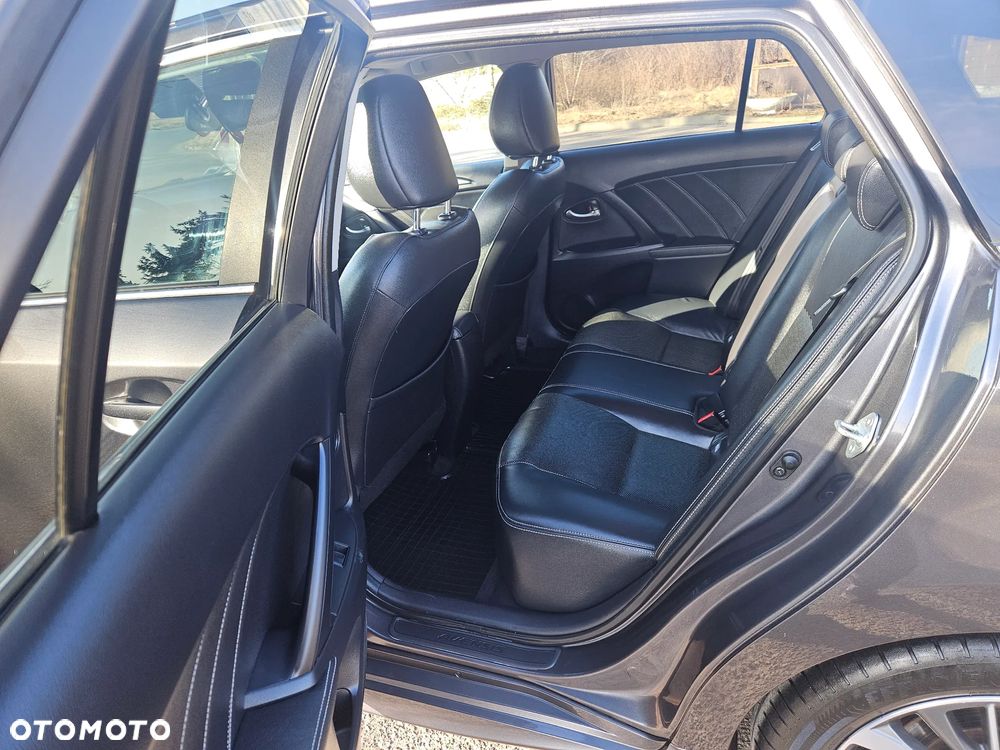 Toyota Avensis 2.0 D-4D Premium - 19