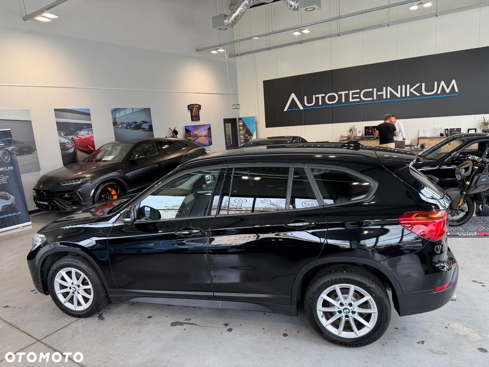 BMW X1 sDrive18i GPF - 9