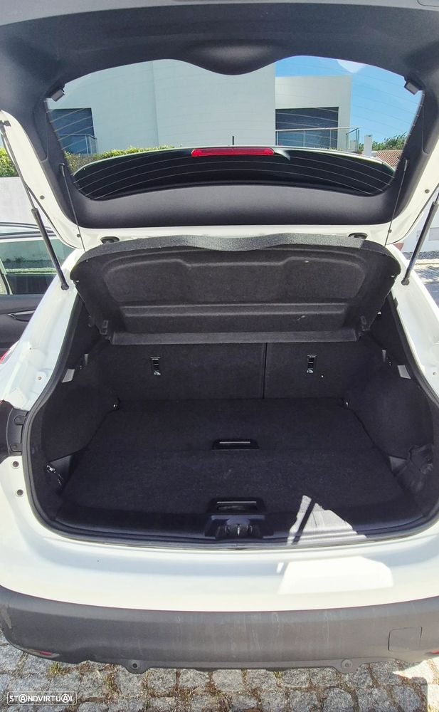 Nissan Qashqai 1.5 dCi N-Connecta 18 - 10