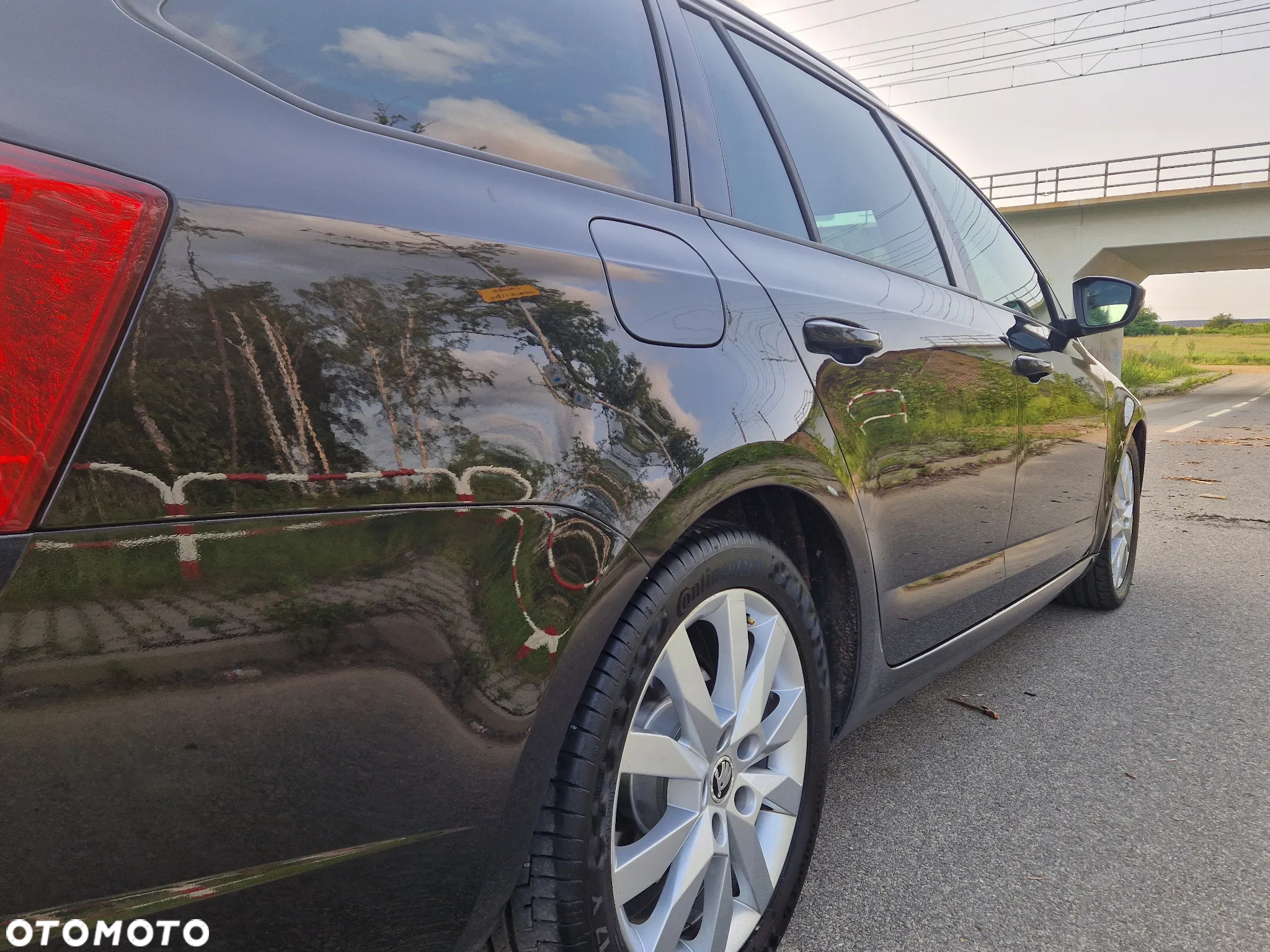 Skoda Octavia Combi 2.0 TDI (Green tec) RS - 16