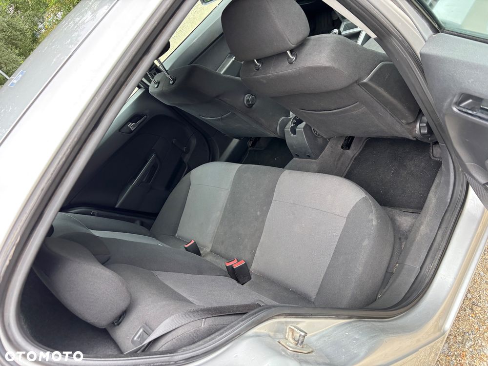 Opel Astra 1.6 - 18