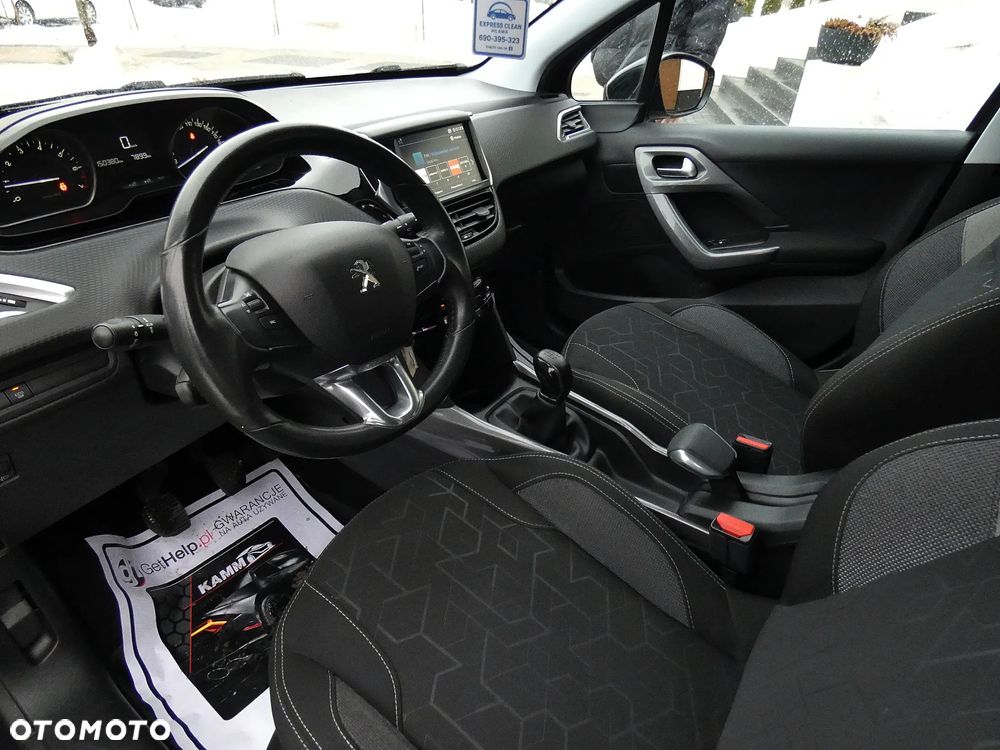 Peugeot 2008 1.2 Pure Tech Crossway S&S - 17