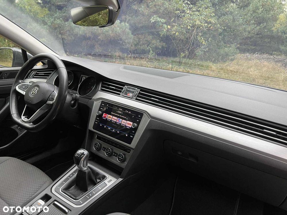 Volkswagen Passat 1.5 TSI EVO Comfortline - 9