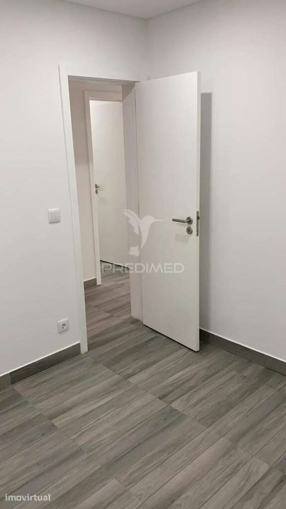 Apartamento T4 renovado nos Anjos (Lisboa) - Grande imagem: 5/28