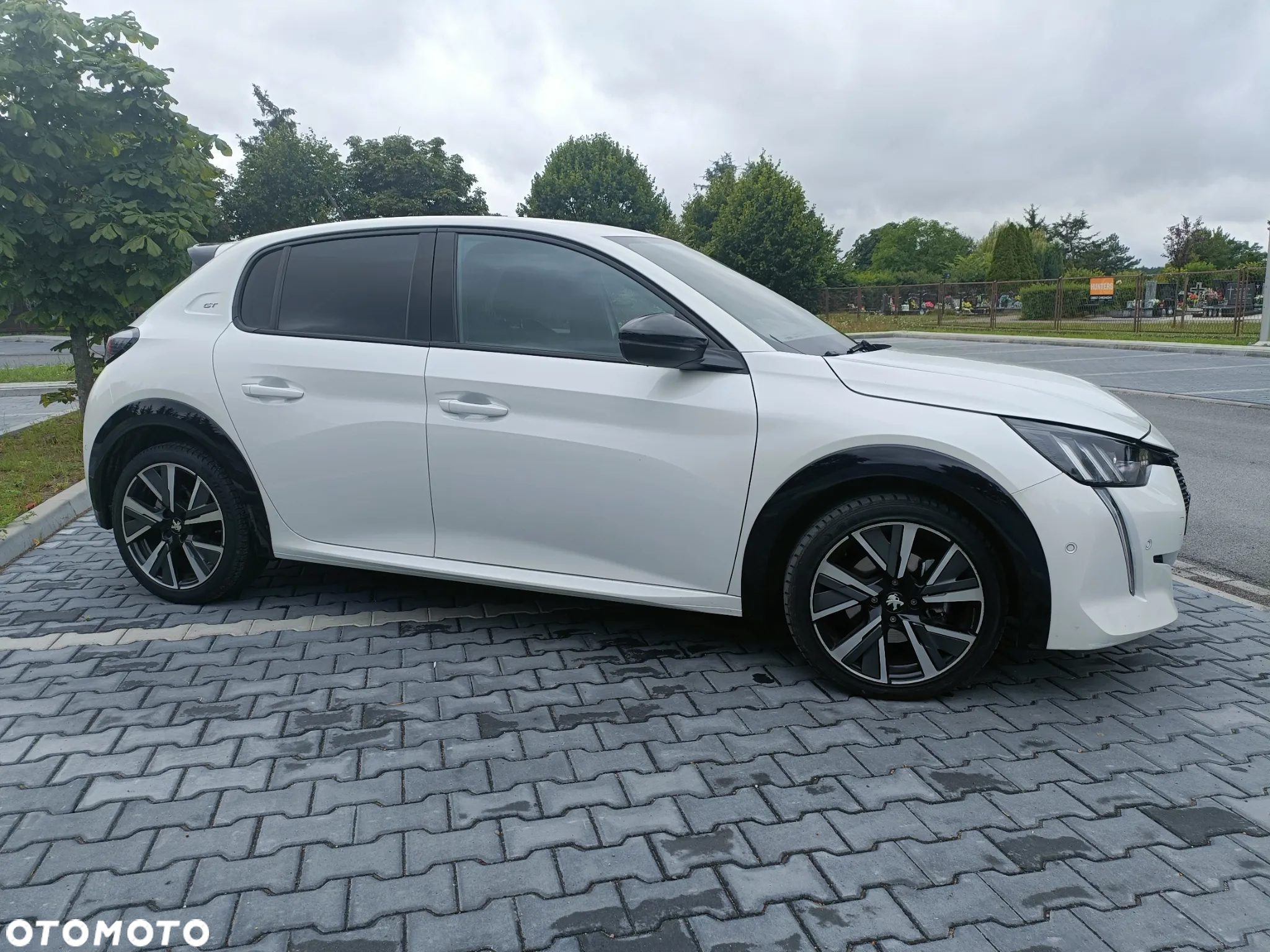 Peugeot 208 1.2 PureTech GT Line S&S EAT8 - 6