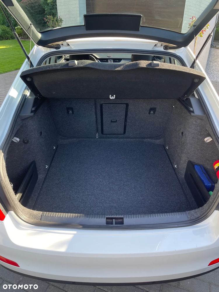 Skoda Octavia 2.0 TDI Style - 8