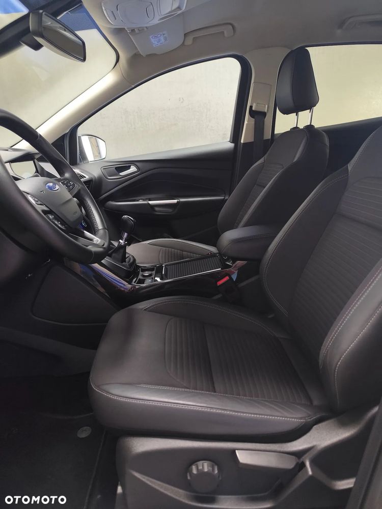 Ford Kuga 2.0 TDCi AWD Titanium - 20