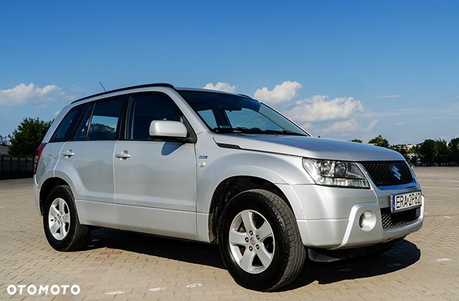 Suzuki Grand Vitara 1.9 DDiS - 2