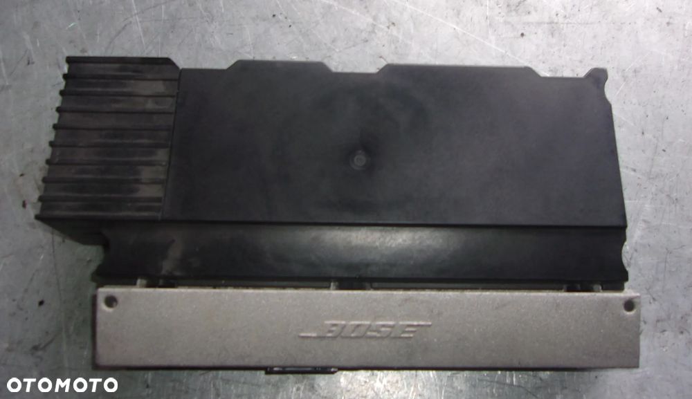 WZMACNIACZ AUDI Q7 4L BOSE 4L0035223D - 1