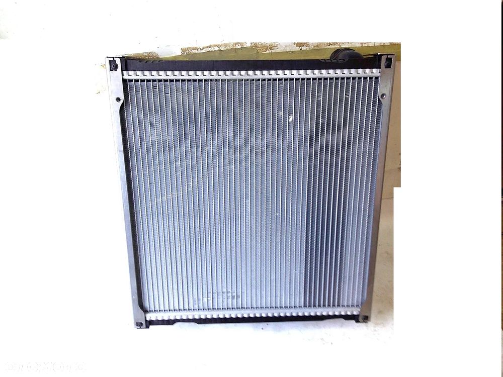 nowa OE CHŁODNICA WODY FENDT VARIO SER-700 785X683X134,5 Q41,5 Q41,5 H743200051103 - 4