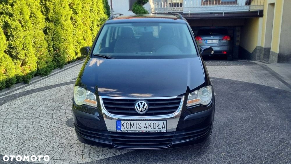 Volkswagen Touran - 9