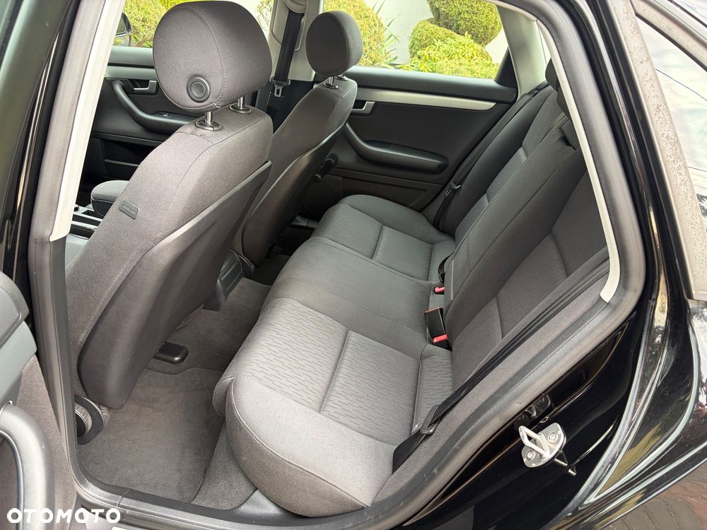 Audi A4 Limousine - 20