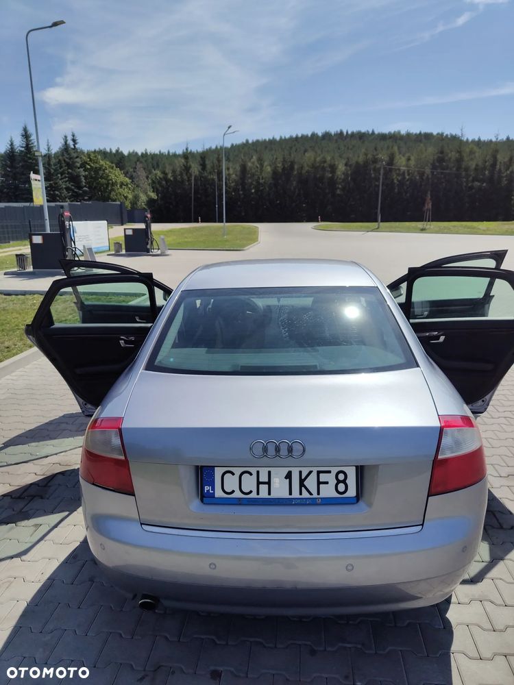 Audi A4 Limousine - 17