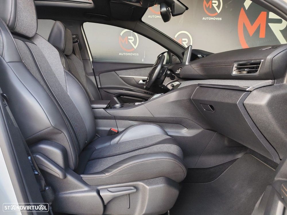 Peugeot 3008 1.6 BlueHDi GT Line Grip Control EAT6 - 37