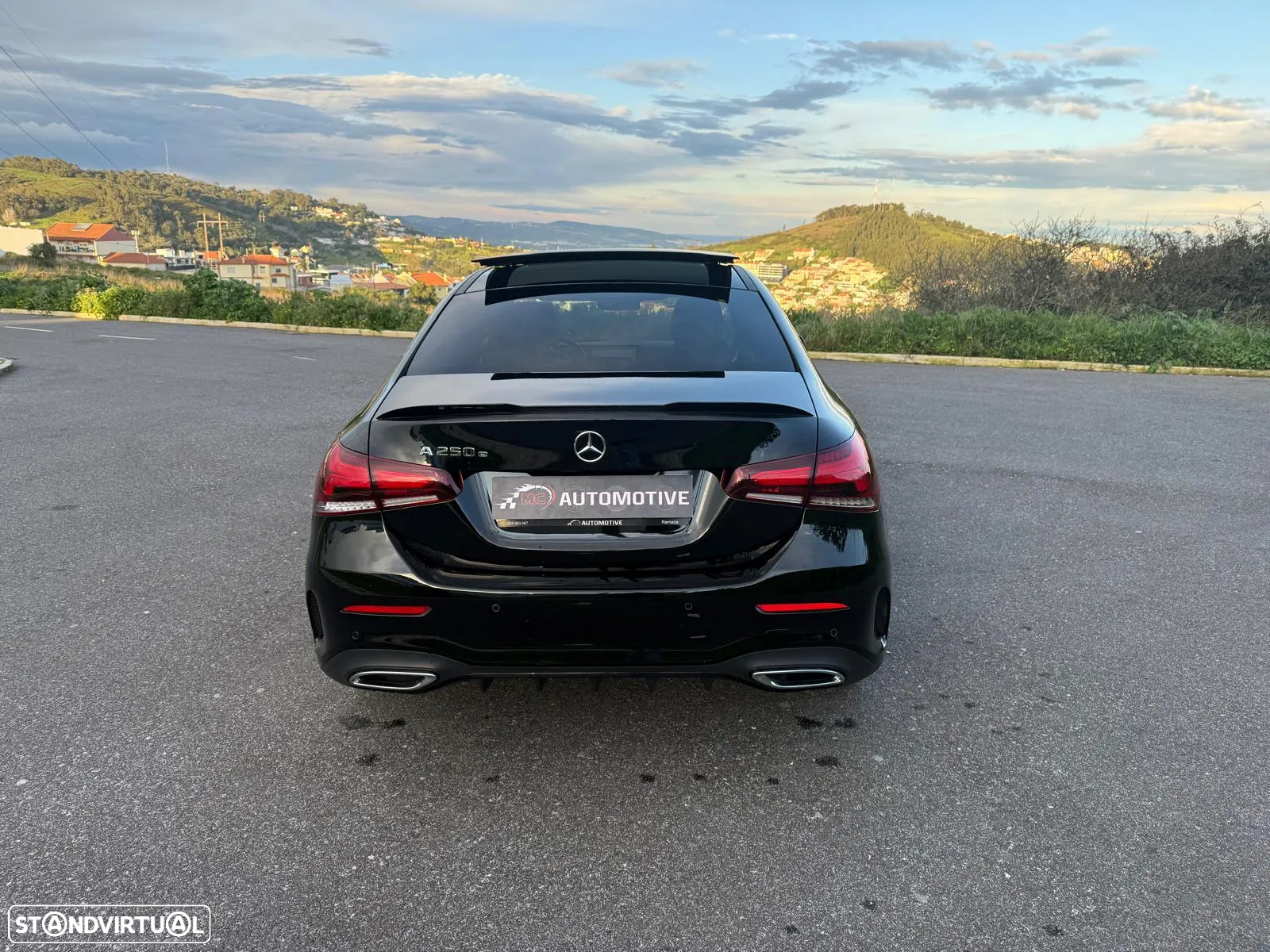 Mercedes-Benz A 250 Limousine e AMG Line - 6