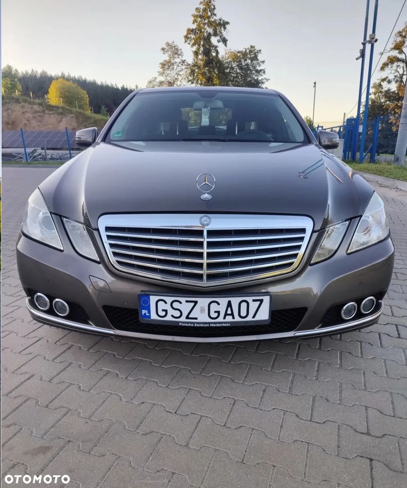 Mercedes-Benz Klasa E 250 CDI DPF BlueEFFICIENCY Automatik Elegance - 8