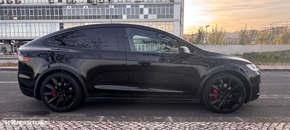 Tesla Model X P100D - 2