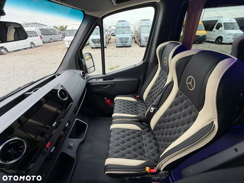 Mercedes-Benz Sprinter 519 - 27