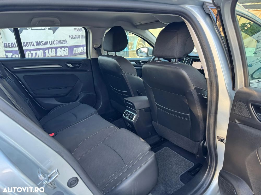 Renault Megane E-TECH Plug-in 160 INTENS - 22