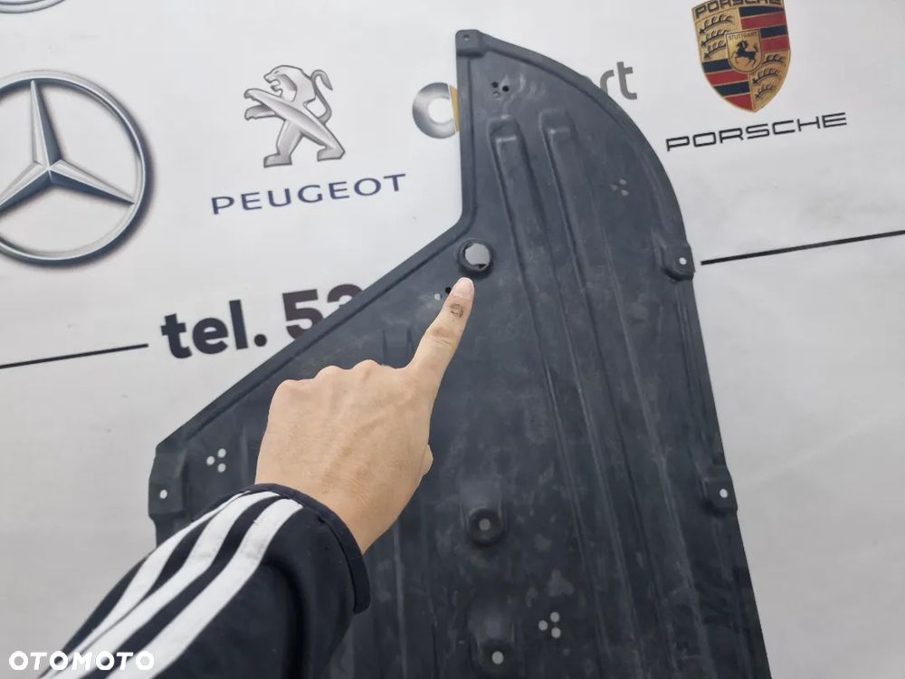 BMW F36 / G20 17- OSŁONA PODWOZIA NR 51757428180 / 51164310 , NR AUKCJI OSŁ456 - 10