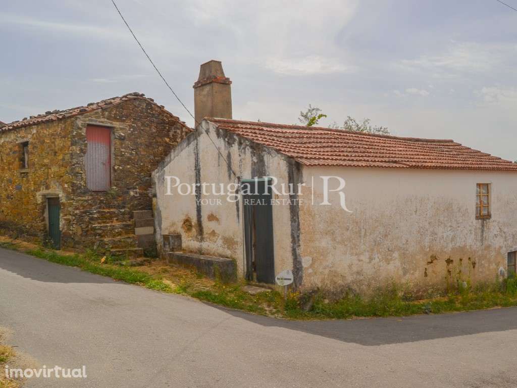 Casa Rústica para Recuperar perto de Proença-a-Nova - Grande imagem: 3/30