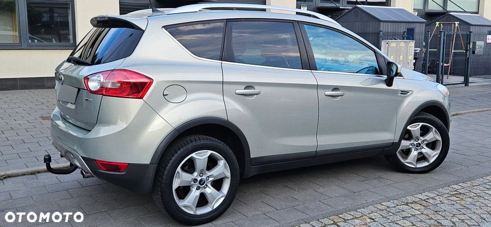 Ford Kuga 2.0 TDCi 4x4 Titanium - 31