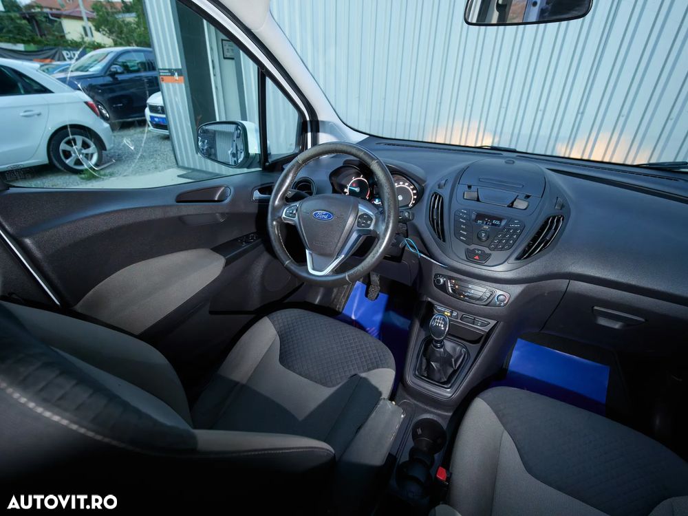 FORD Tourneo Courier 2019 — imagine 11