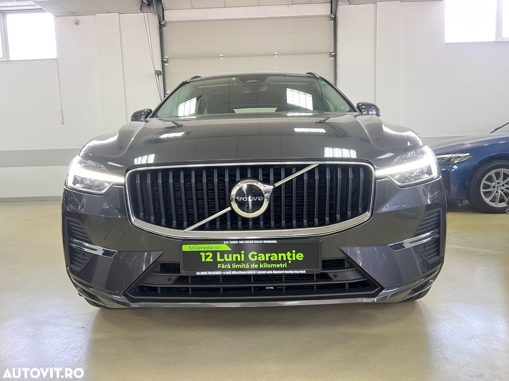 Volvo XC 60 B4 MHEV AT8 AWD Momentum Pro - 2