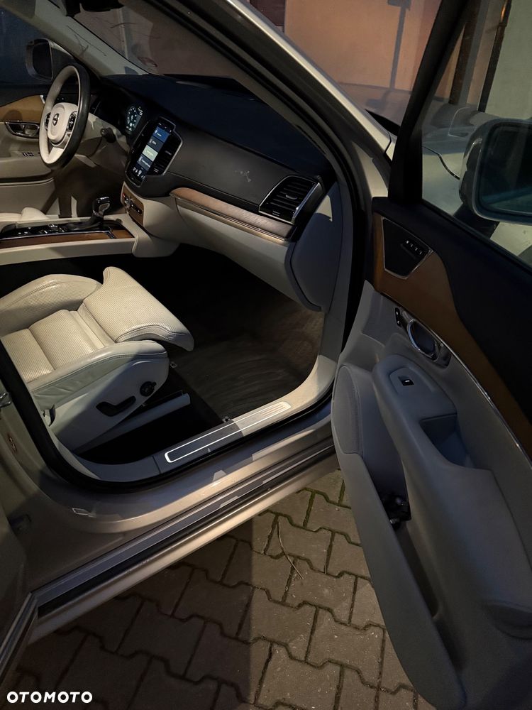 Volvo XC 90 T6 AWD Geartronic Inscription - 24