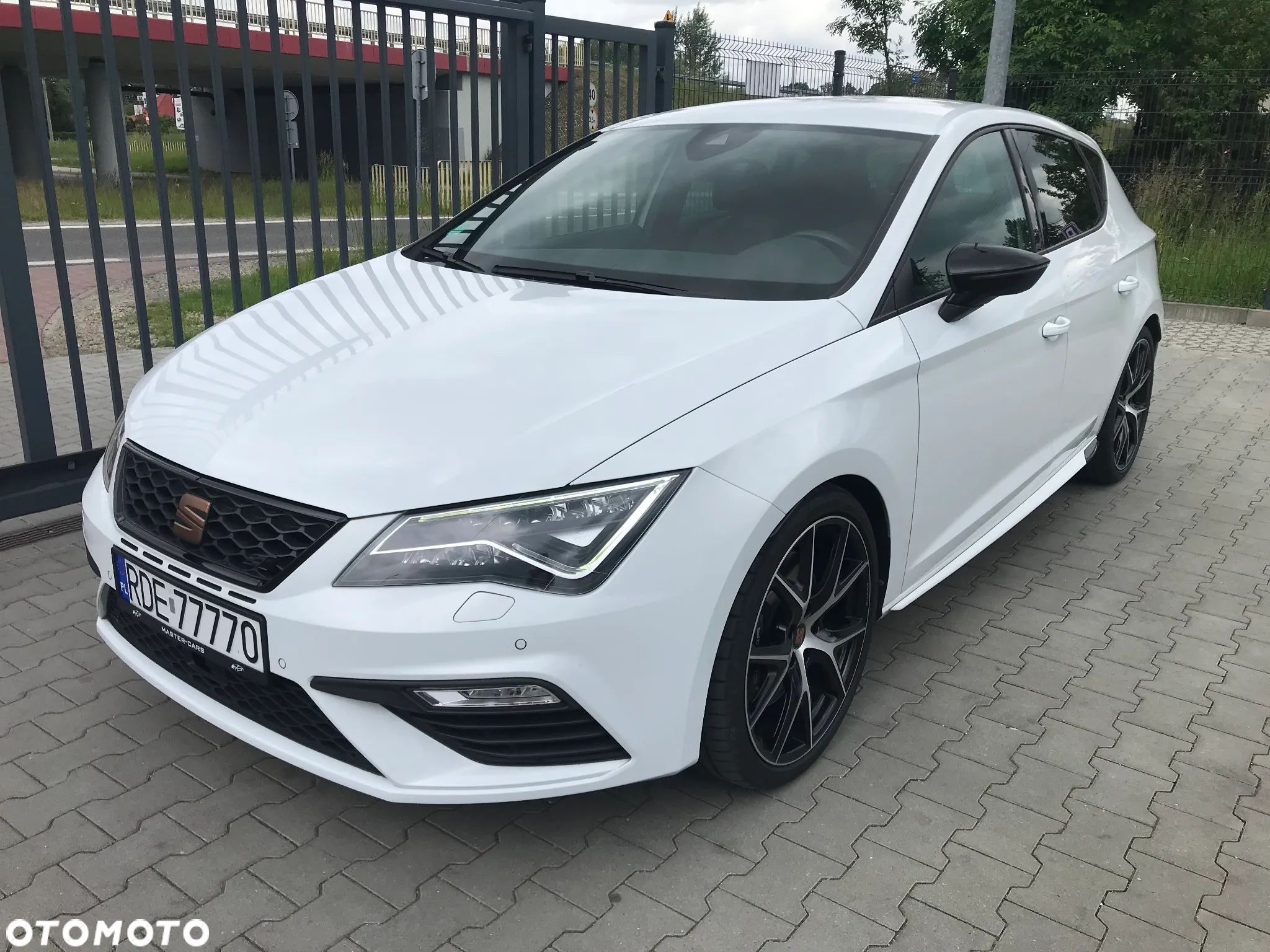Seat Leon 2.0 TSI Cupra S&S DSG - 1