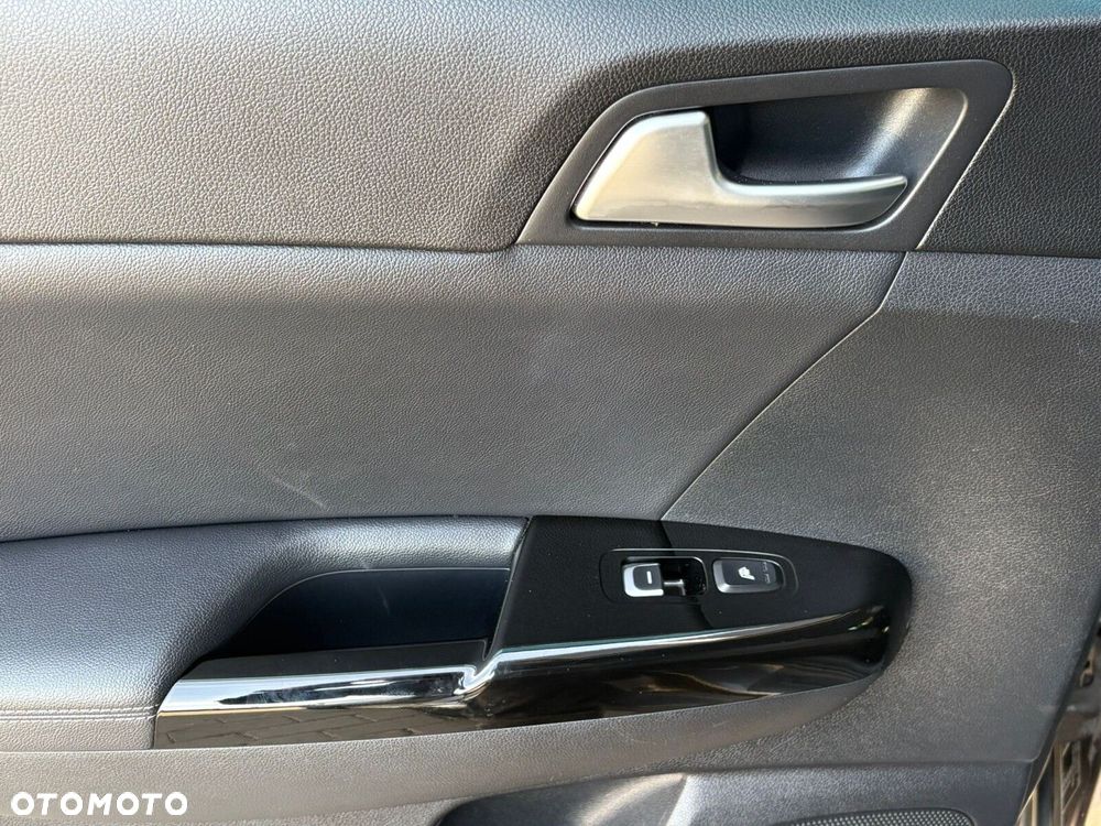 Kia Sportage 1.7 CRDI Business Line 2WD DCT - 13