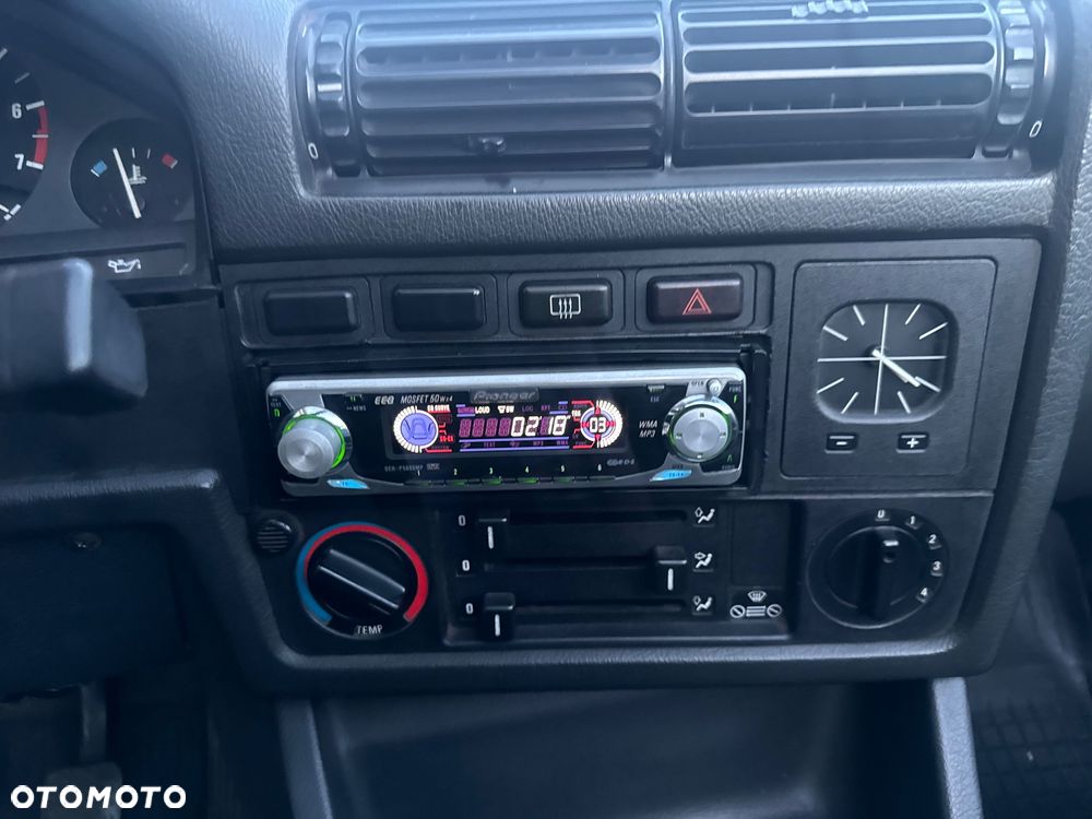 BMW Seria 3 320i - 18