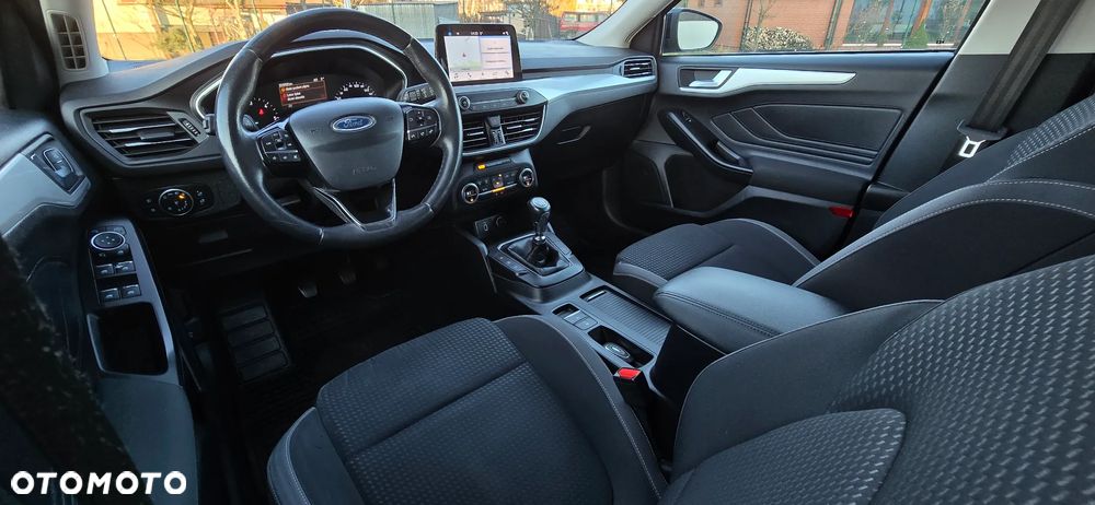 Ford Focus SW - 20