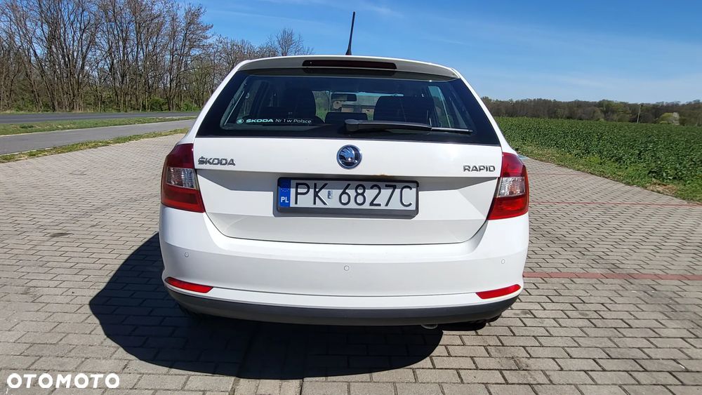 Skoda RAPID 1.6 TDI DPF Style Plus - 6