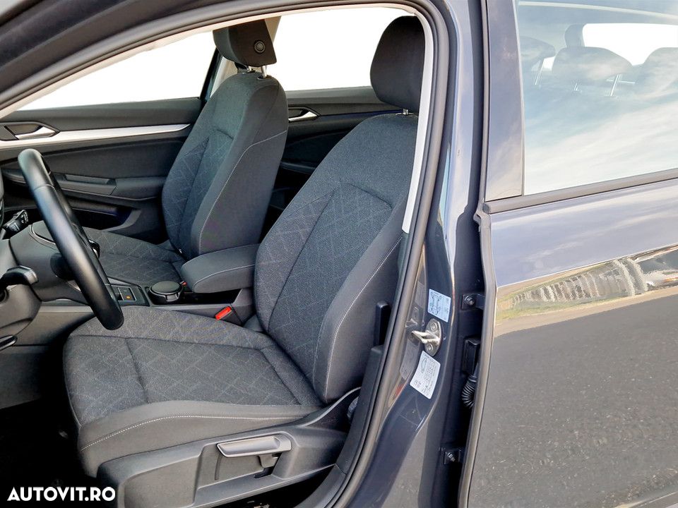 Volkswagen Golf 1.0 TSI Life - 11