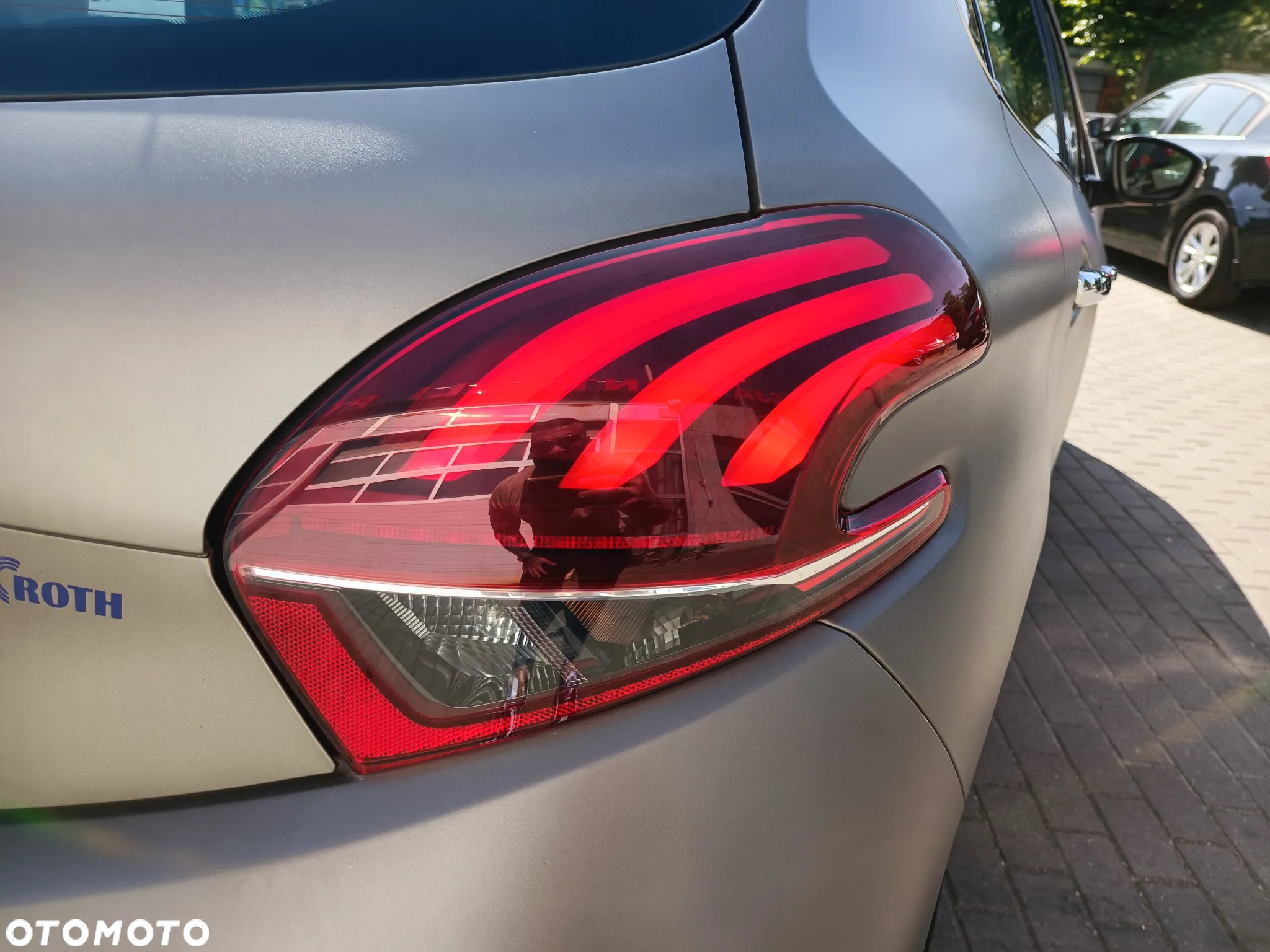 Peugeot 208 1.2 PureTech Allure S&S - 8