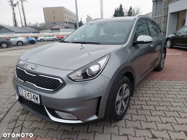 Kia Niro 1.6 GDI Hybrid L