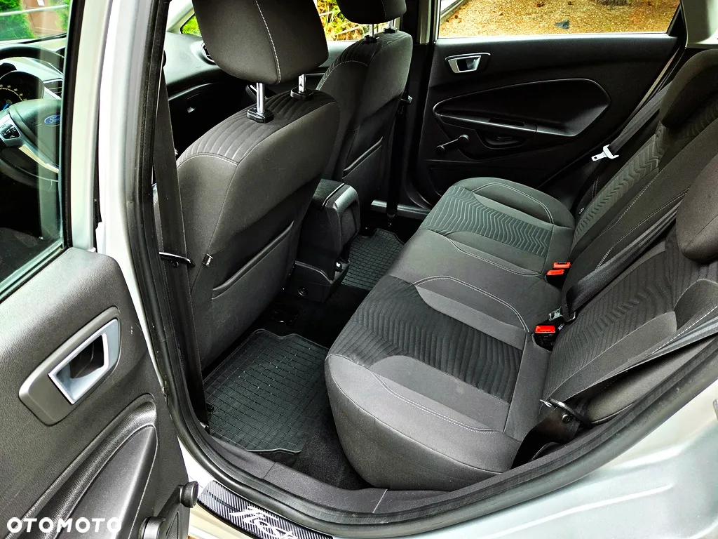 Ford Fiesta 1.0 EcoBoost Titanium - 8