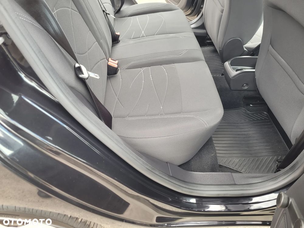 Ford Fiesta 1.25 SYNC Edition - 22