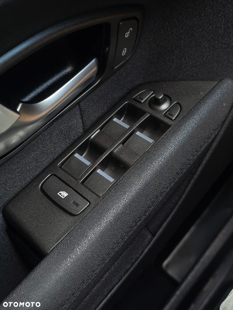 Land Rover Range Rover Evoque D150 R-Dynamic HSE - 28