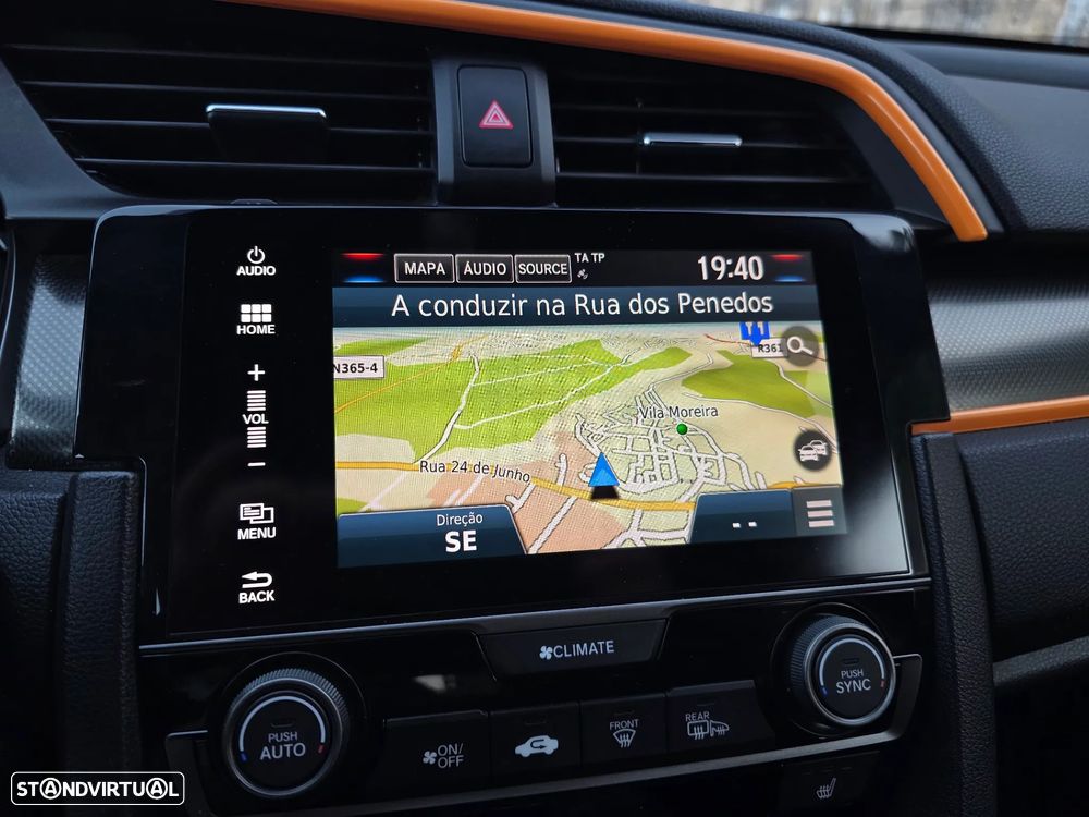 Honda Civic 1.0 i-VTEC Executive Premium - 18