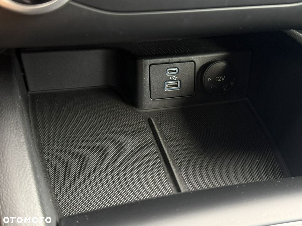 Ford Focus 1.0 EcoBoost Connected - 28
