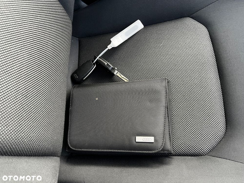 Audi A3 Sportback 1.6 TDI design - 8