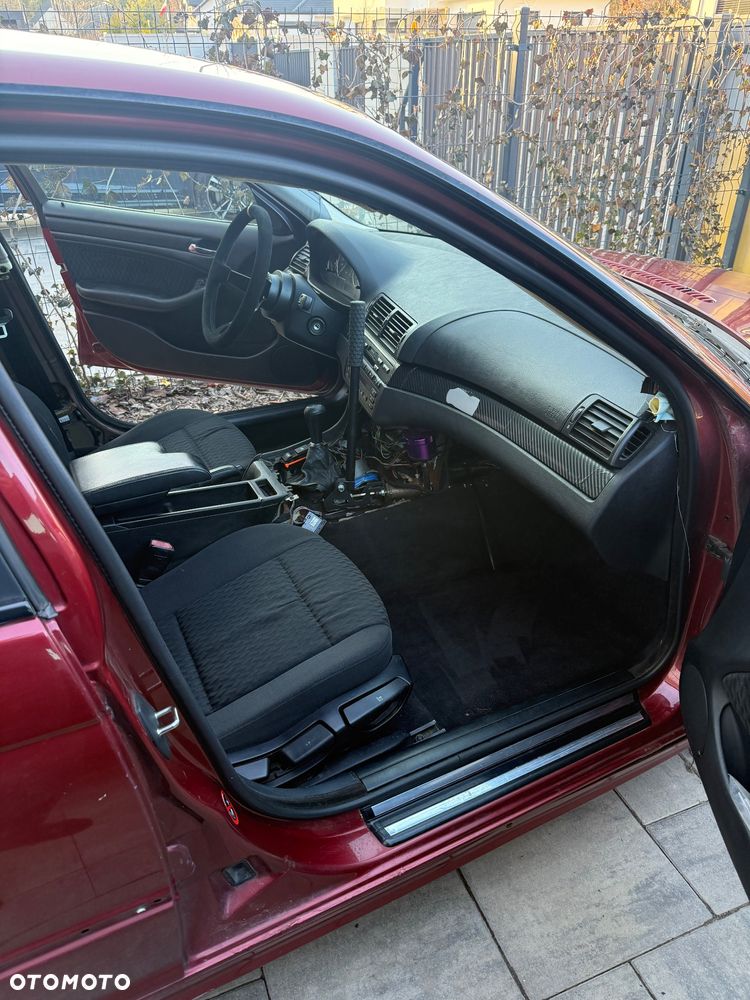 BMW Seria 3 328i - 6