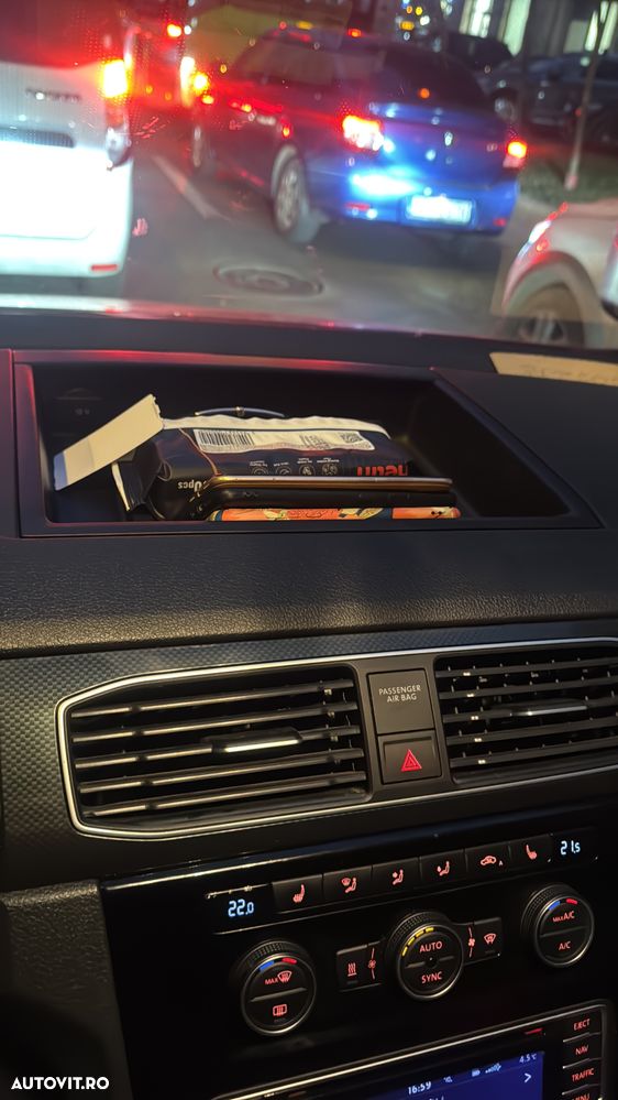 Volkswagen Caddy 2.0 TDI Maxi DSG 4M - 9