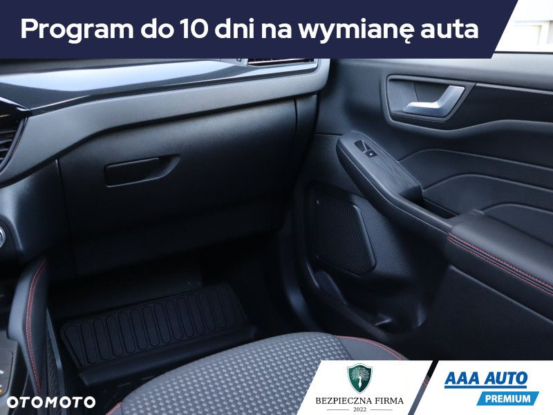 Ford Kuga - 9