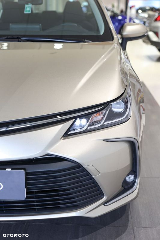 Toyota Corolla - 22