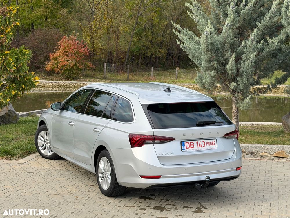 Skoda Octavia 2.0 TDI STYLE DSG - 3