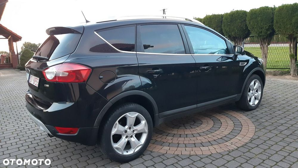 Ford Kuga 2.0 TDCi 2x4 Titanium - 28
