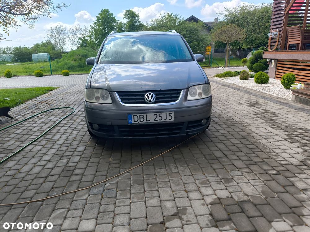 Volkswagen Touran 2.0 TDI Highline - 13